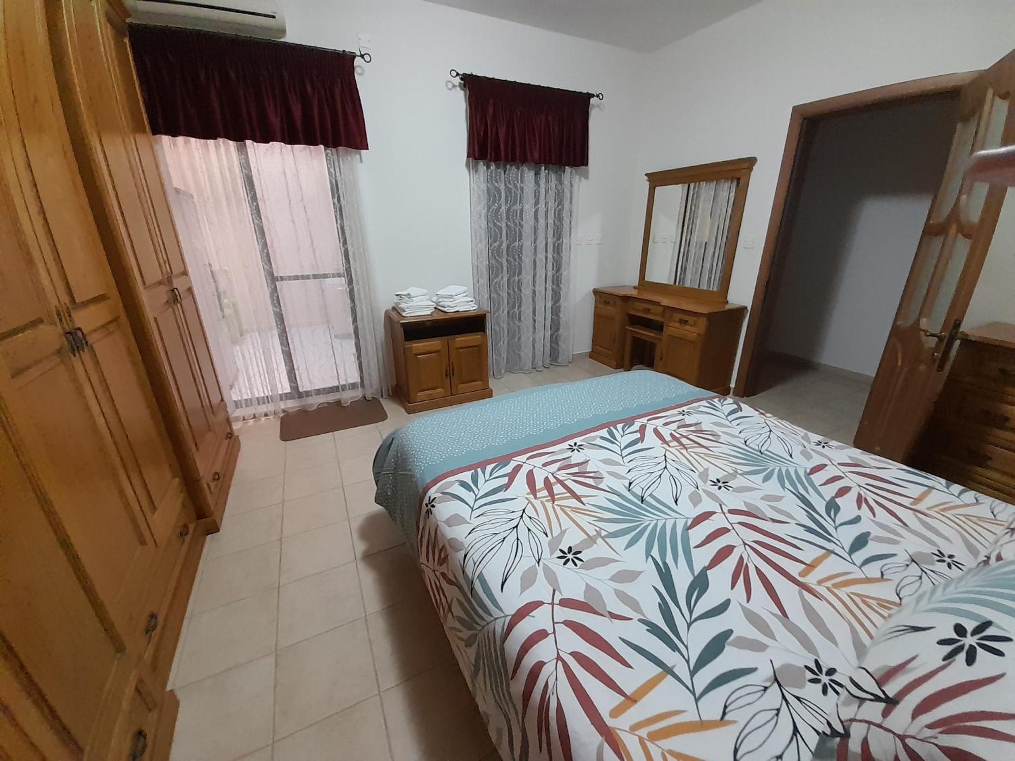 Silver Shadow Maisonette
