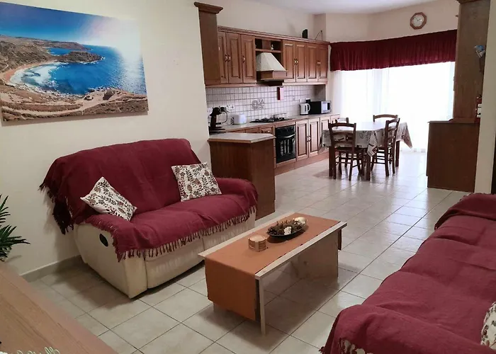 Silver Shadow Holiday Maisonette
