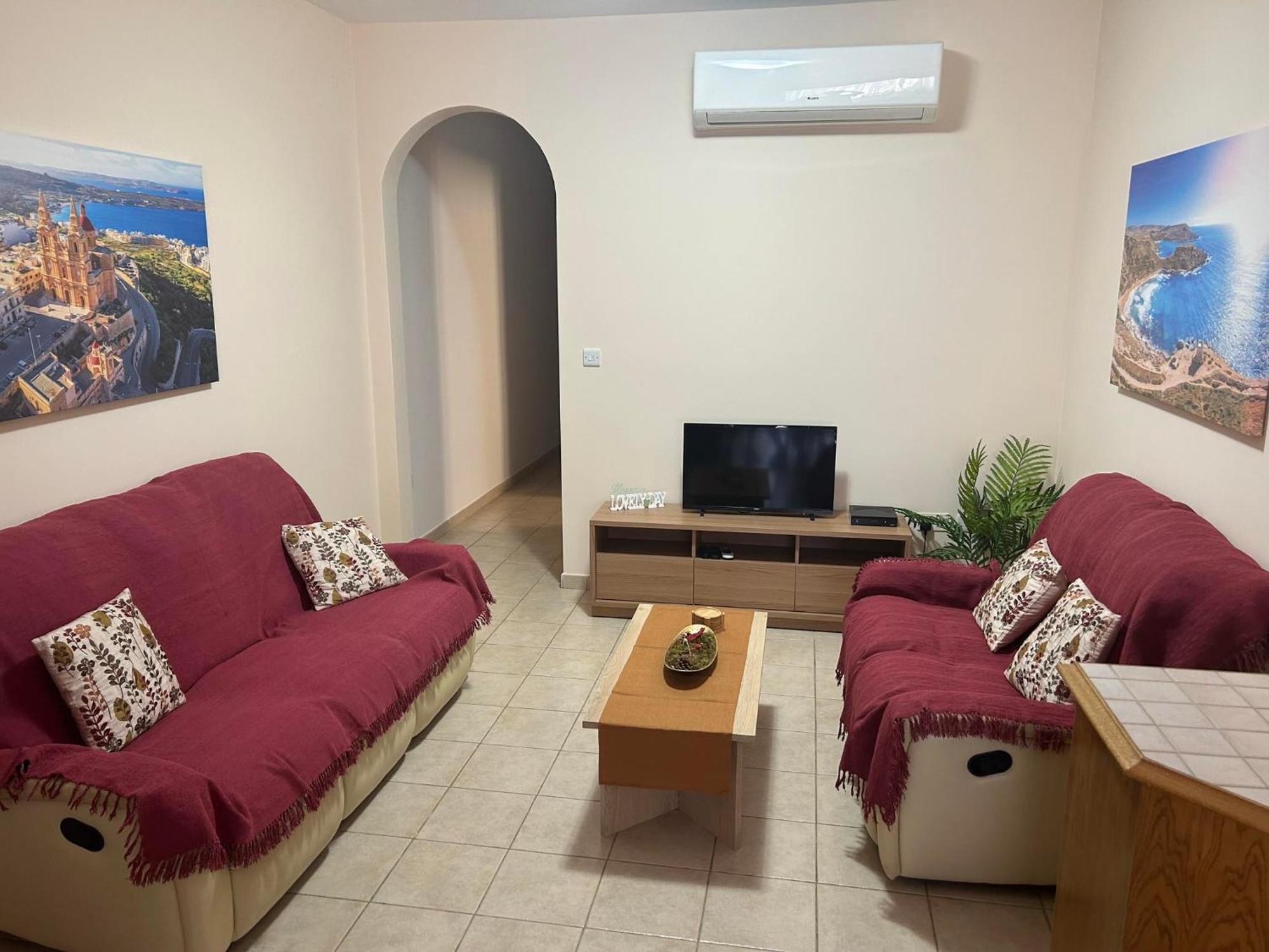 Silver Shadow Maisonette Marsaxlokk