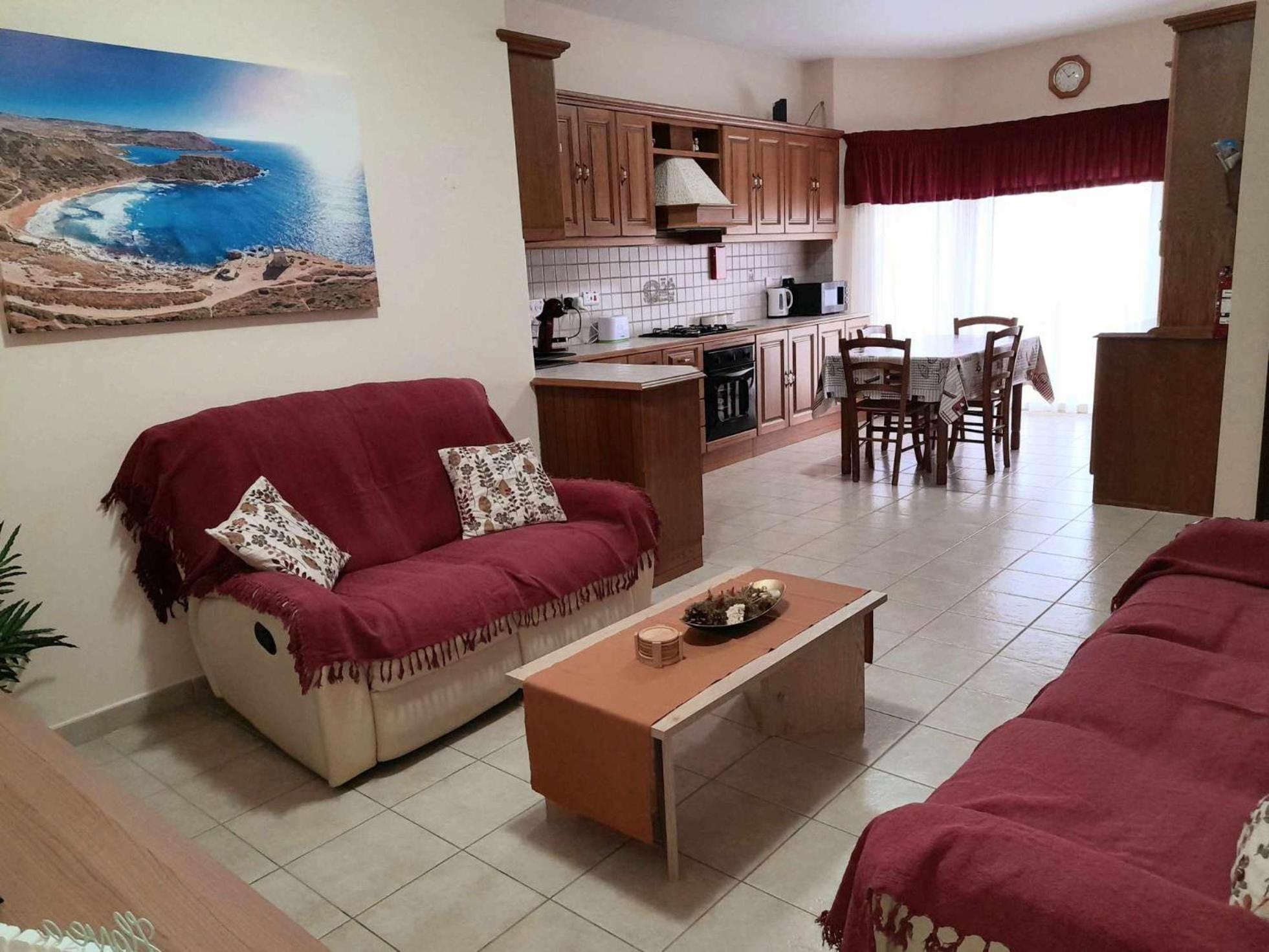 Silver Shadow Maisonette Apartment Marsaxlokk